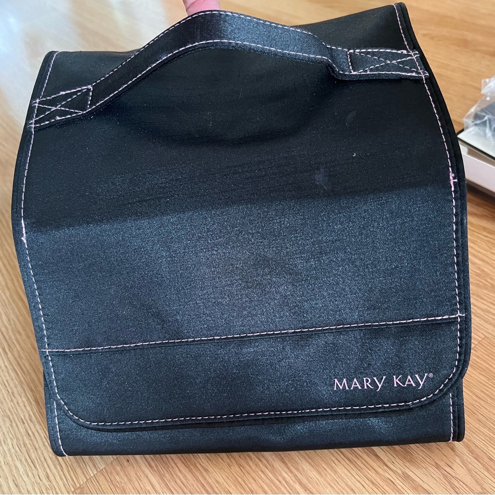 Mary Kay Travel Roll Up Bag Brand new